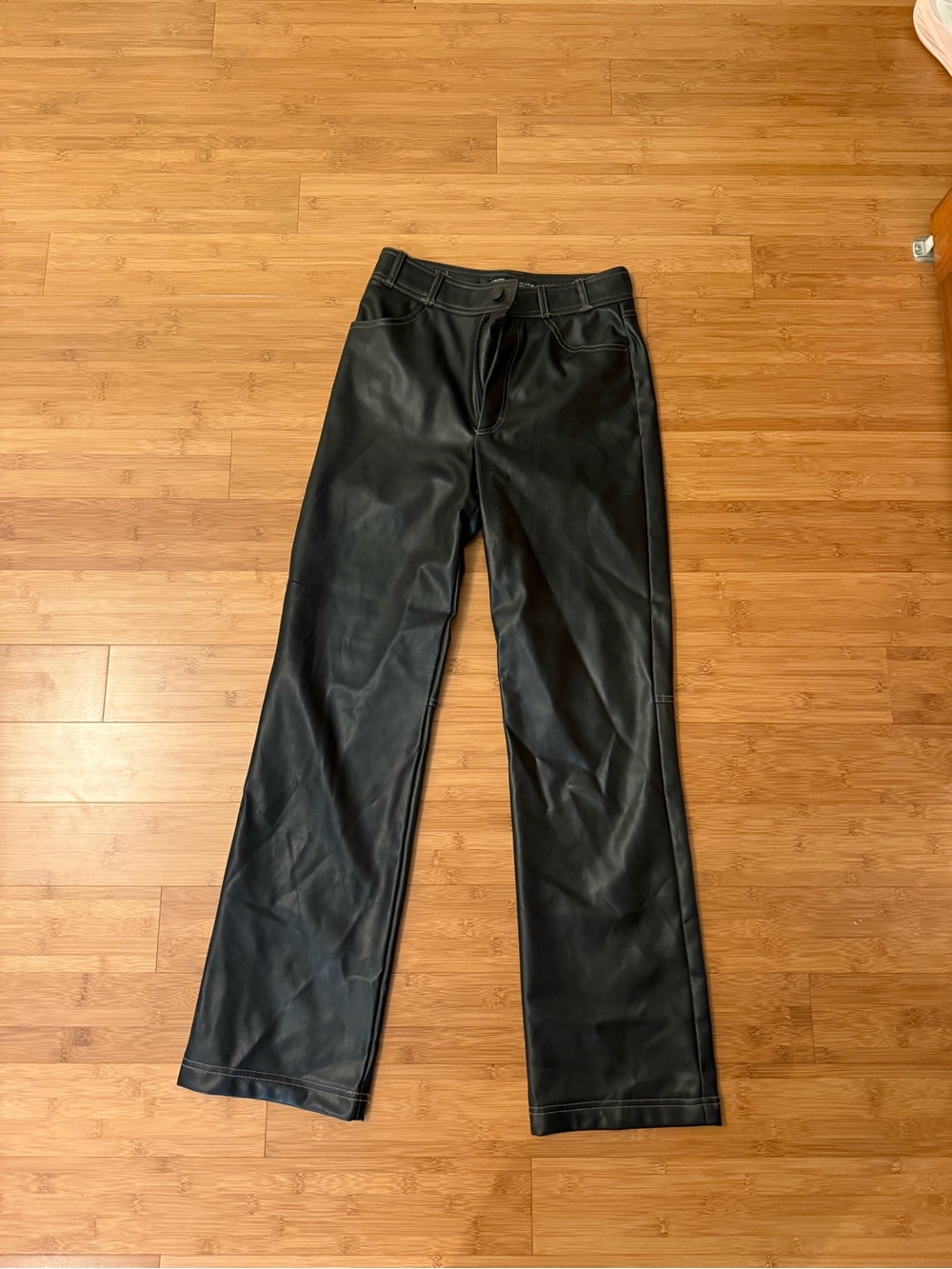 Zara Women’s Black Faux Leather Jeans - Picture 2 of 6
